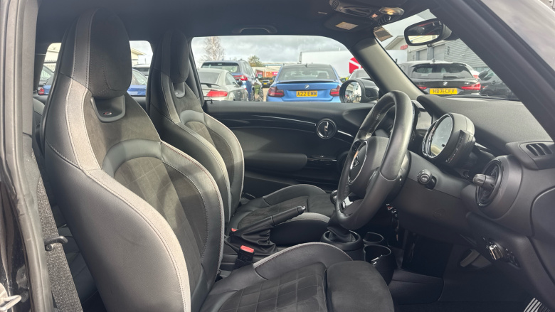 MINI Hatchback 1.5 Cooper Sport 3dr Petrol Hatchback